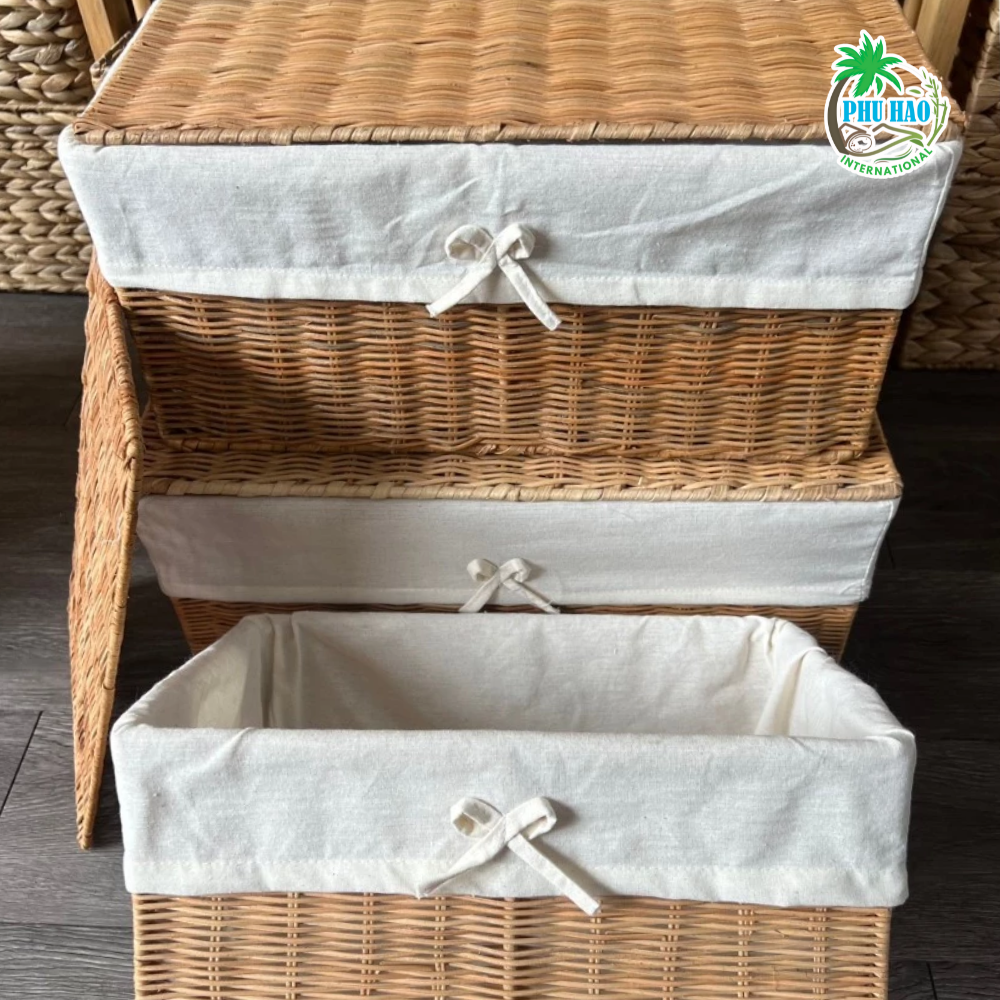 102007 Rattan Basket With Lid And White Liner For Easy Use