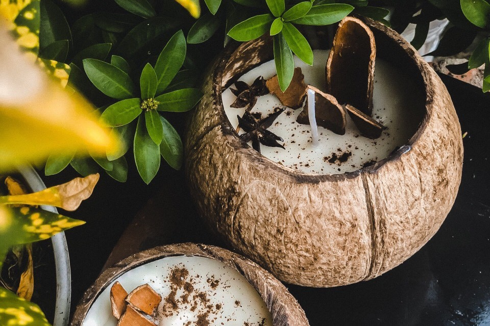 How to Make a Coconut Soy Candle: A Step-by-Step DIY Guide for Natural Living