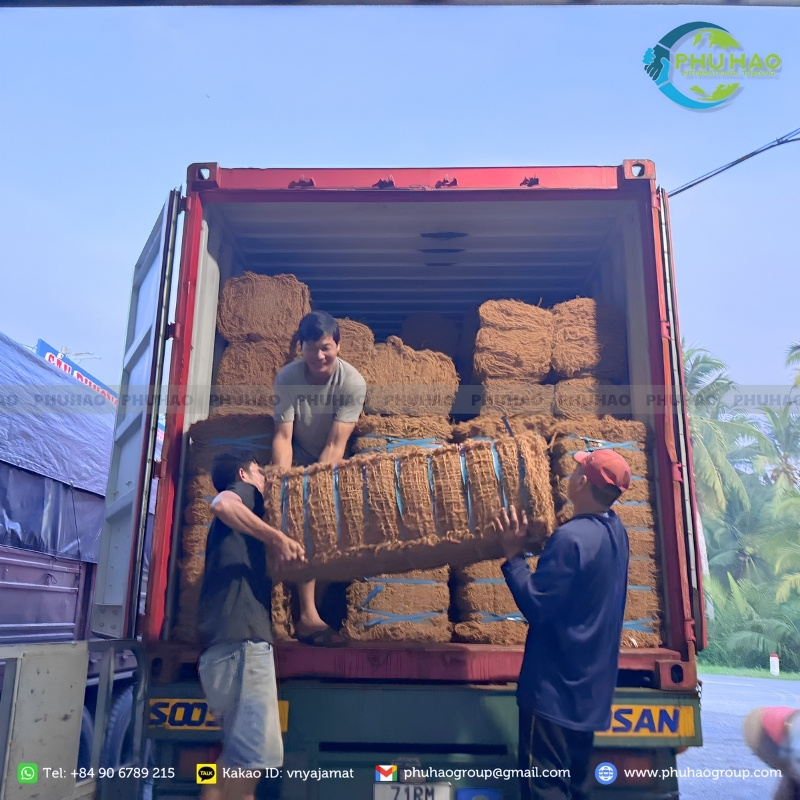 Loading protocol for coir net export container