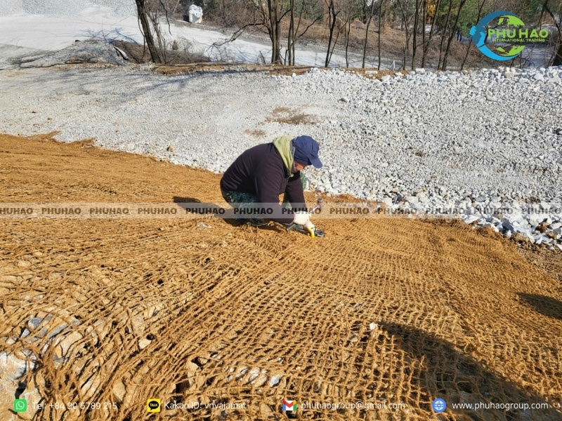 installing coir net vs geotextile