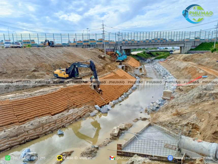coir log riverbank construction